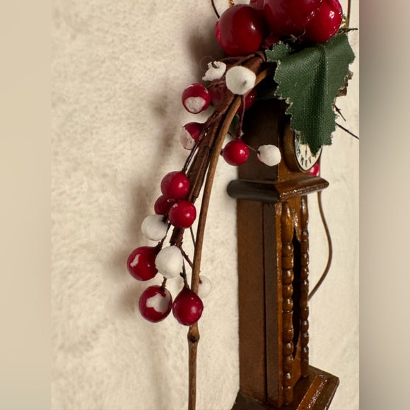 Vintage Wooden Clock Christmas Ornament - Picture 5 of 10